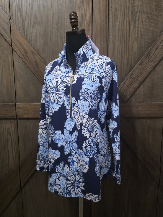 Lilly Pulitzer Tops - NWT Lilly Pulitzer Blue Floral Popover